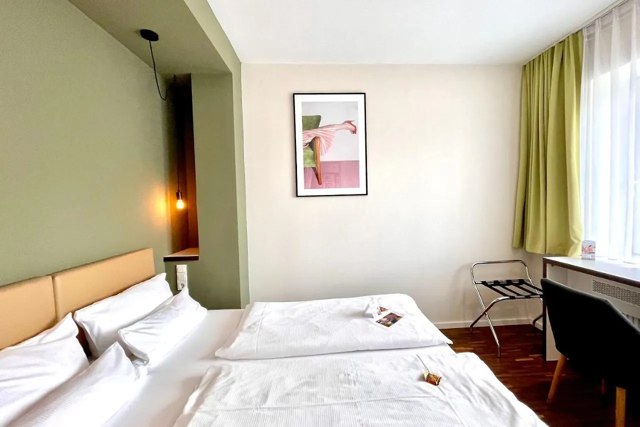 zeitwohnhaus SUITE-HOTEL&SERVICED APARTMENTS Erlangen Hotel